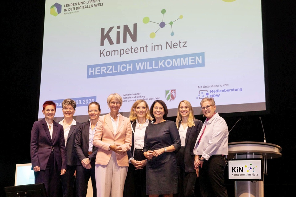 Das Bild zeigt die Teilnehmenden der KiN-Veranstaltung.